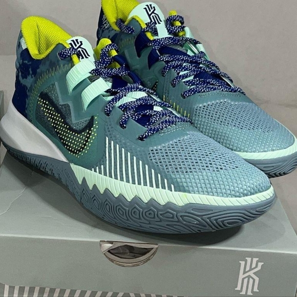BRAND NEW! Nike Mens Kyrie Flytrap V CZ4100 300 - Picture 7 of 7